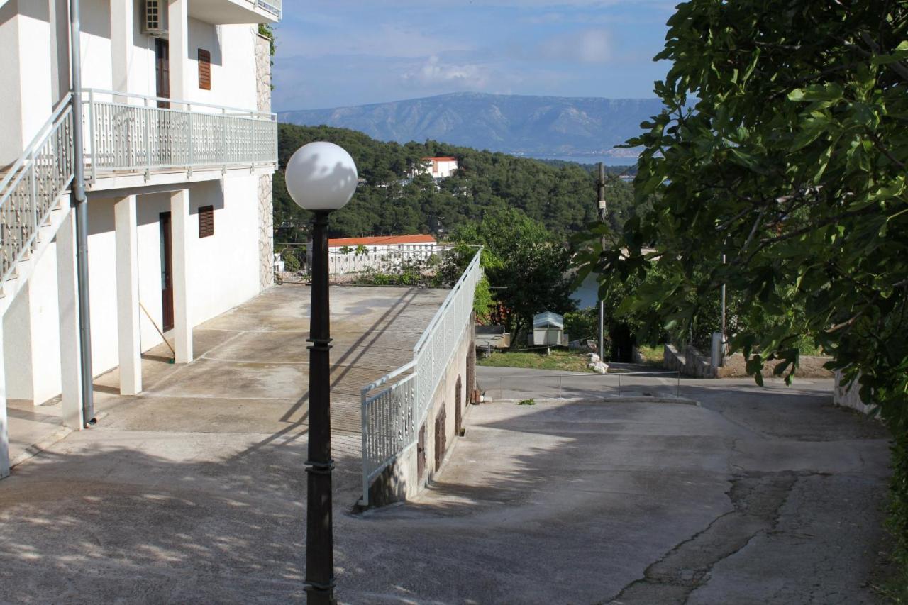 Apartments With A Parking Space Jelsa, Hvar - 8765 เยลซา ภายนอก รูปภาพ