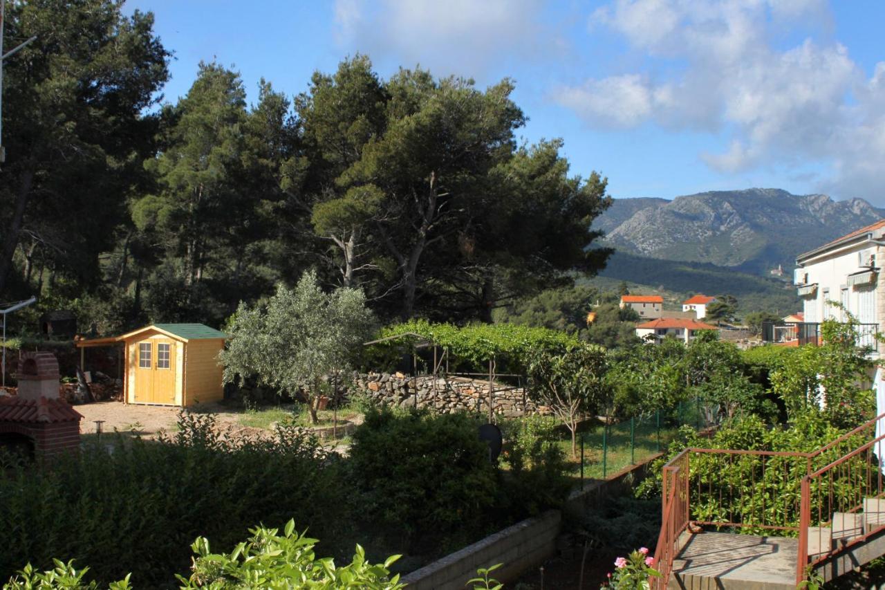 Apartments With A Parking Space Jelsa, Hvar - 8765 เยลซา ภายนอก รูปภาพ