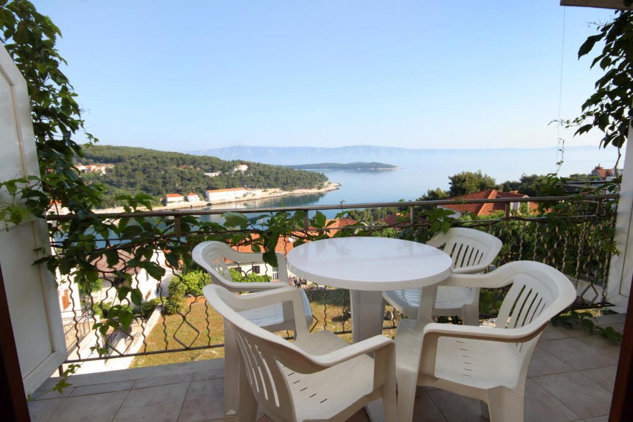 Apartments With A Parking Space Jelsa, Hvar - 8765 เยลซา ภายนอก รูปภาพ