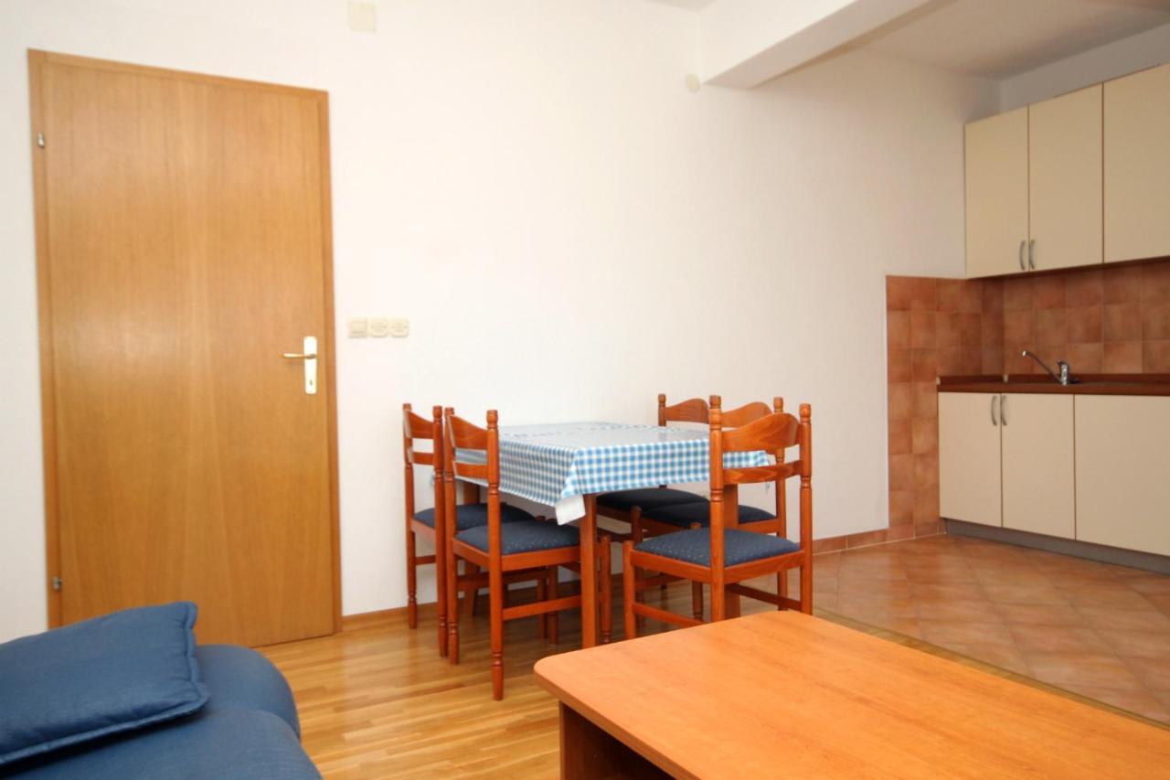 Apartments With A Parking Space Jelsa, Hvar - 8765 เยลซา ภายนอก รูปภาพ